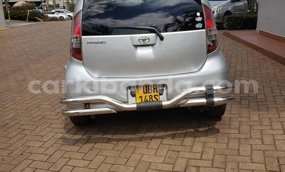 Acheter Occasion Voiture Toyota Passo Gris à Kampala, Ouganda Acheter Occasion Voiture Toyota Passo Gris à Kampala, Ouganda