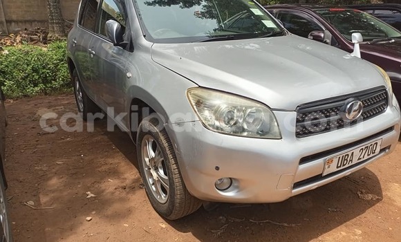 Acheter Occasion Voiture Toyota RAV4 Gris à Kampala, Ouganda Acheter Occasion Voiture Toyota RAV4 Gris à Kampala, Ouganda