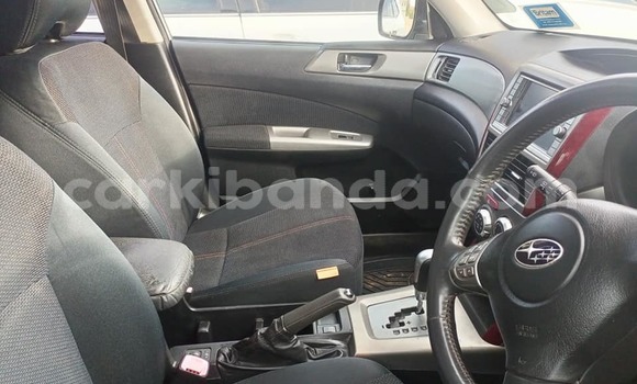 Acheter Occasion Voiture Subaru Forester Gris à Kampala, Ouganda Acheter Occasion Voiture Subaru Forester Gris à Kampala, Ouganda
