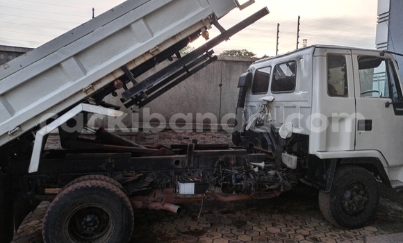 Buy Used Isuzu FTR 850 White Truck in Wakiso in Uganda