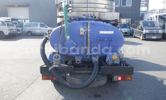 Acheter Occasion Utilitaire Mitsubishi Van Bleu à Kampala, Ouganda Acheter Occasion Utilitaire Mitsubishi Van Bleu à Kampala, Ouganda