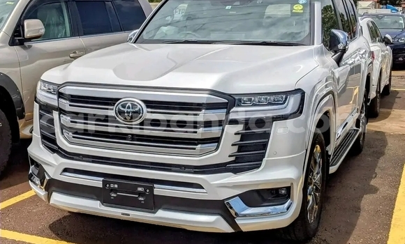 Buy New Toyota Prado Silver Car in Kampala in Uganda Buy New Toyota Prado Silver Car in Kampala in Uganda