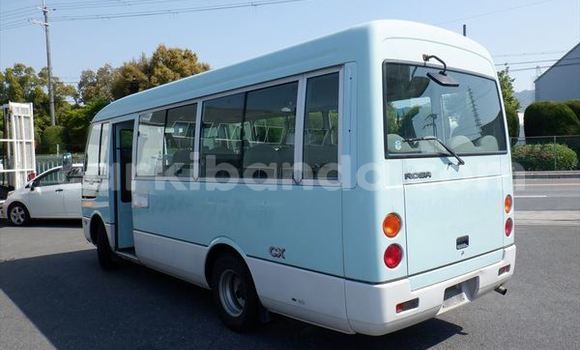 Buy Used Mitsubishi Van Blue Truck in Kampala in Uganda