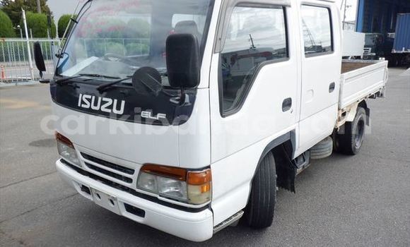 Buy Used Isuzu Bighorn White Truck in Kampala in Uganda