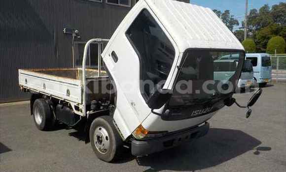 Acheter Occasion Utilitaire Isuzu Bighorn Blanc à Kampala, Ouganda