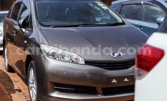 Nunua Ilio tumika Toyota Wish Nyingine Gari ndani ya Kampala nchini Uganda Nunua Ilio tumika Toyota Wish Nyingine Gari ndani ya Kampala nchini Uganda