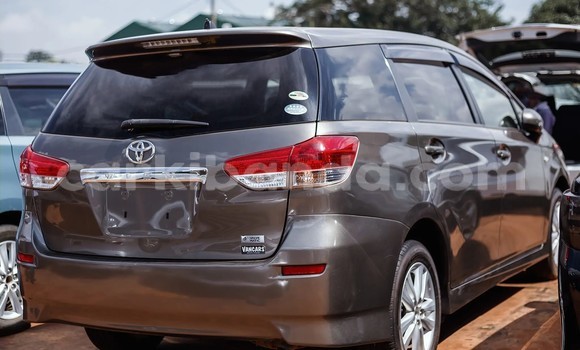 Nunua Ilio tumika Toyota Wish Nyingine Gari ndani ya Kampala nchini Uganda Nunua Ilio tumika Toyota Wish Nyingine Gari ndani ya Kampala nchini Uganda