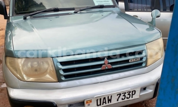 Acheter Occasion Voiture Mitsubishi Pajero iO Vert à Kampala, Ouganda Acheter Occasion Voiture Mitsubishi Pajero iO Vert à Kampala, Ouganda