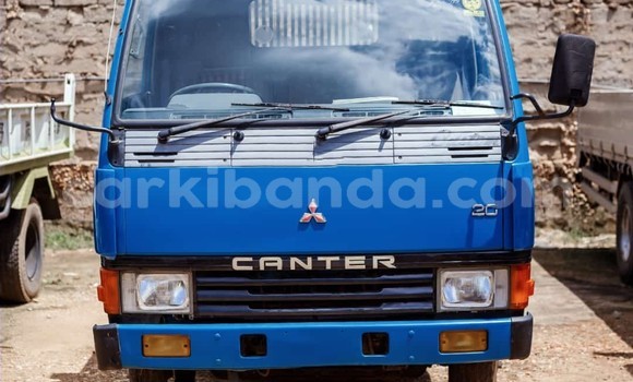 Buy Used Mitsubishi L400 Blue Truck in Kampala in Uganda Buy Used Mitsubishi L400 Blue Truck in Kampala in Uganda