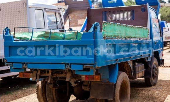 Buy Used Mitsubishi L400 Blue Truck in Kampala in Uganda Buy Used Mitsubishi L400 Blue Truck in Kampala in Uganda
