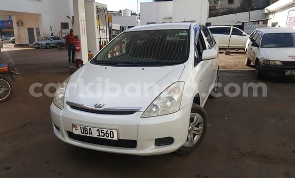 Acheter Import Voiture Toyota Wish Blanc à Kampala, Ouganda Acheter Import Voiture Toyota Wish Blanc à Kampala, Ouganda