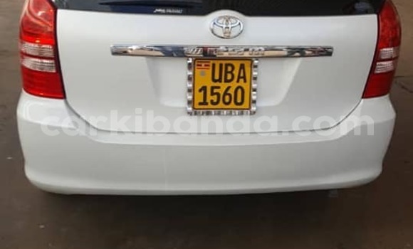 Acheter Import Voiture Toyota Wish Blanc à Kampala, Ouganda Acheter Import Voiture Toyota Wish Blanc à Kampala, Ouganda