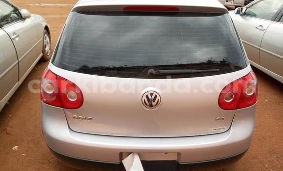 Acheter Import Voiture Volkswagen Golf Gris à Kampala, Ouganda Acheter Import Voiture Volkswagen Golf Gris à Kampala, Ouganda