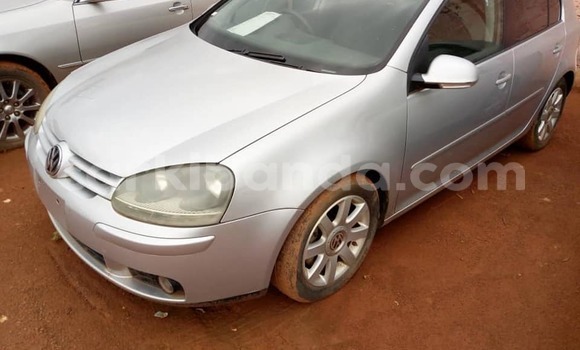 Acheter Import Voiture Volkswagen Golf Gris à Kampala, Ouganda Acheter Import Voiture Volkswagen Golf Gris à Kampala, Ouganda