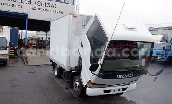 Buy Used Isuzu Bighorn White Car in Kampala in Uganda Buy Used Isuzu Bighorn White Car in Kampala in Uganda