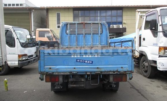 Buy Used Isuzu Bighorn Blue Car in Kampala in Uganda Buy Used Isuzu Bighorn Blue Car in Kampala in Uganda