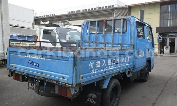 Buy Used Isuzu Bighorn Blue Car in Kampala in Uganda Buy Used Isuzu Bighorn Blue Car in Kampala in Uganda