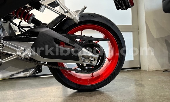 Gura Nshya Aprilia SR Other Bike i Jinja–Kawempe mu Central Gura Nshya Aprilia SR Other Bike i Jinja–Kawempe mu Central