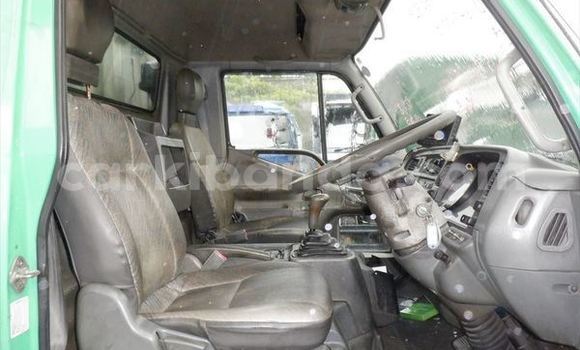 Gura Yakoze Isuzu Bighorn Blue Ikamyo i Kampala mu Uganda