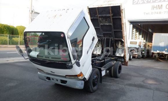 Buy Used Nissan UD White Truck in Kampala in Uganda Buy Used Nissan UD White Truck in Kampala in Uganda