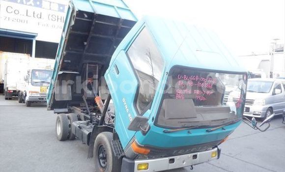 Acheter Occasion Utilitaire Toyota Dyna Bleu à Kampala, Ouganda