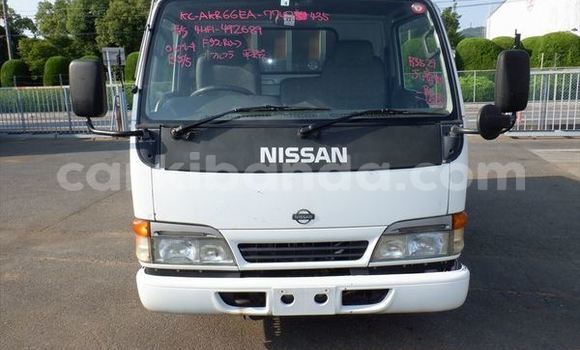 Buy Used Nissan UD White Truck in Kampala in Uganda Buy Used Nissan UD White Truck in Kampala in Uganda