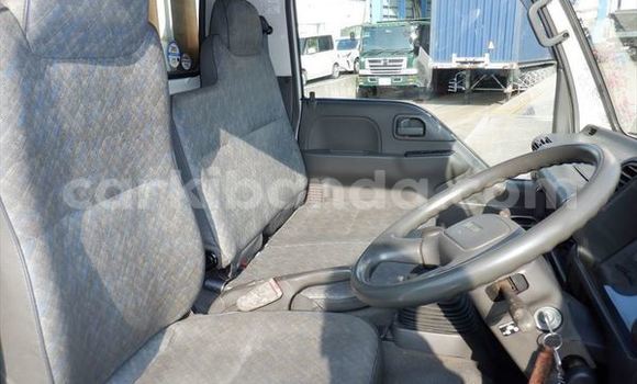 Buy Used Nissan UD White Truck in Kampala in Uganda Buy Used Nissan UD White Truck in Kampala in Uganda