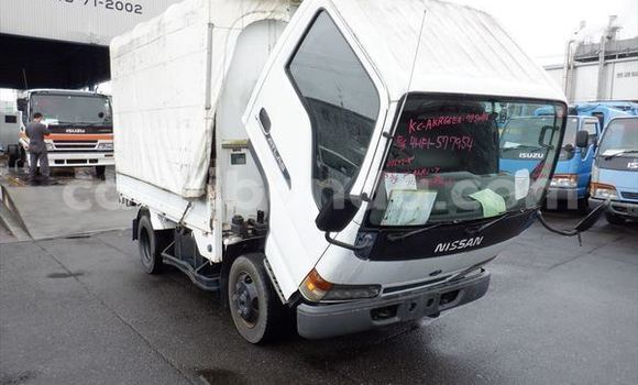 Buy Used Nissan UD White Truck in Kampala in Uganda Buy Used Nissan UD White Truck in Kampala in Uganda