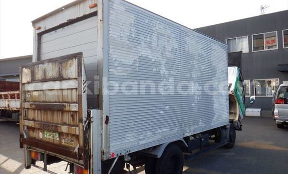 Buy Used Mitsubishi Van Green Truck in Kampala in Uganda