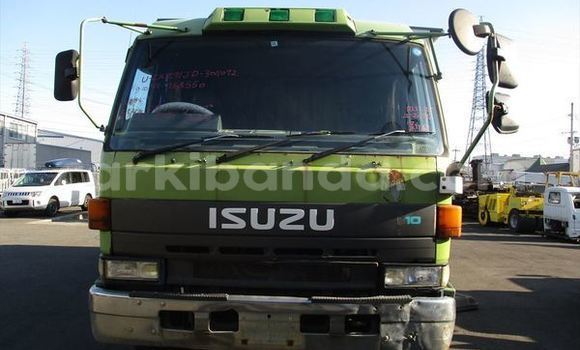 Buy Used Isuzu Bighorn Green Truck in Kampala in Uganda