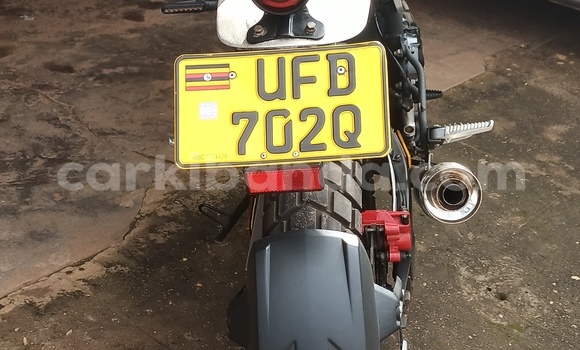 Acheter Occasion Moto Matchless X Noir à Kampala, Ouganda Acheter Occasion Moto Matchless X Noir à Kampala, Ouganda