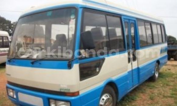 Buy Used Mitsubishi Carisma Blue Car in Arua in Uganda