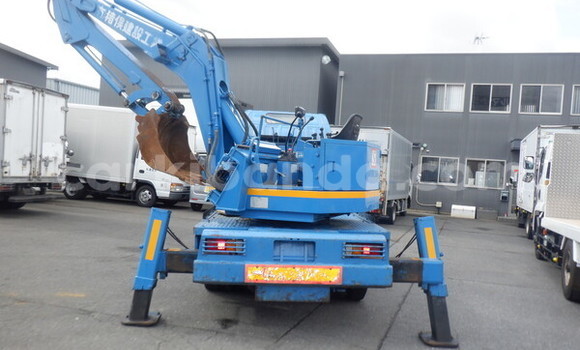 Nunua Ilio tumika Isuzu Bighorn Bluu Lori ndani ya Kampala nchini Uganda Nunua Ilio tumika Isuzu Bighorn Bluu Lori ndani ya Kampala nchini Uganda