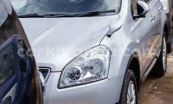 Buy Used Nissan Dualis Silver Car in Kampala in Uganda