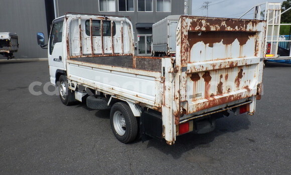 Buy Used Nissan UD White Truck in Kampala in Uganda Buy Used Nissan UD White Truck in Kampala in Uganda