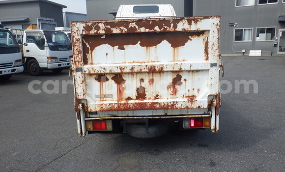 Buy Used Nissan UD White Truck in Kampala in Uganda Buy Used Nissan UD White Truck in Kampala in Uganda