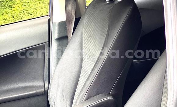 Gura Yakoze Toyota Ractis Blue Imodoka i Kampala mu Uganda Gura Yakoze Toyota Ractis Blue Imodoka i Kampala mu Uganda