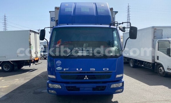 Nunua Ilio tumika Mitsubishi Van Bluu Lori ndani ya Kampala nchini Uganda Nunua Ilio tumika Mitsubishi Van Bluu Lori ndani ya Kampala nchini Uganda