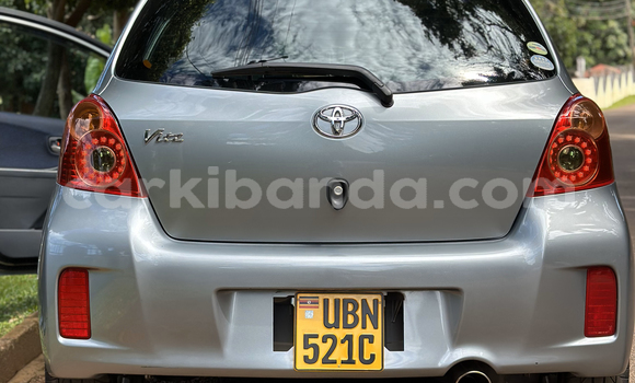 Nunua Ilio tumika Toyota Vitz Nyingine Gari ndani ya Kampala nchini Uganda Nunua Ilio tumika Toyota Vitz Nyingine Gari ndani ya Kampala nchini Uganda