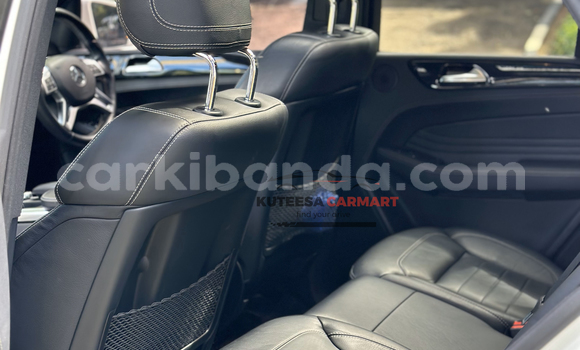 Nunua Imported Mercedes‒Benz ML–Class Nyeupe Gari ndani ya Kampala nchini Uganda Nunua Imported Mercedes‒Benz ML–Class Nyeupe Gari ndani ya Kampala nchini Uganda
