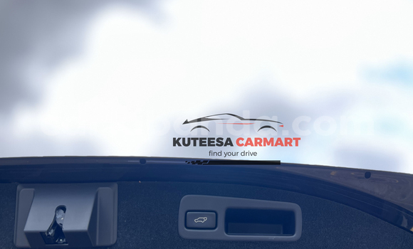 Nunua Imported Toyota Harrier Nyeusi Gari ndani ya Kampala nchini Uganda Nunua Imported Toyota Harrier Nyeusi Gari ndani ya Kampala nchini Uganda