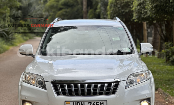 Acheter Import Voiture Toyota Vanguard Blanc à Kampala, Ouganda