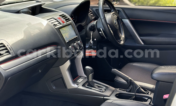 Nunua Imported Subaru Forester Nyeupe Gari ndani ya Kampala nchini Uganda Nunua Imported Subaru Forester Nyeupe Gari ndani ya Kampala nchini Uganda