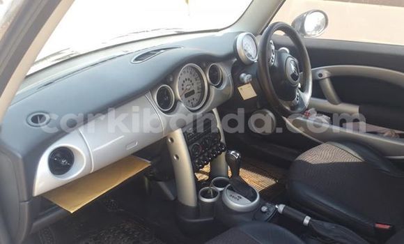 Acheter Occasion Voiture MINI Cooper Gris à Kampala, Ouganda Acheter Occasion Voiture MINI Cooper Gris à Kampala, Ouganda