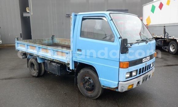 Nunua Ilio tumika Isuzu Bighorn Bluu Lori ndani ya Kampala nchini Uganda Nunua Ilio tumika Isuzu Bighorn Bluu Lori ndani ya Kampala nchini Uganda