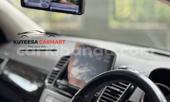 Nunua Imported Mercedes‒Benz AMG GLE Nyeusi Gari ndani ya Kampala nchini Uganda Nunua Imported Mercedes‒Benz AMG GLE Nyeusi Gari ndani ya Kampala nchini Uganda