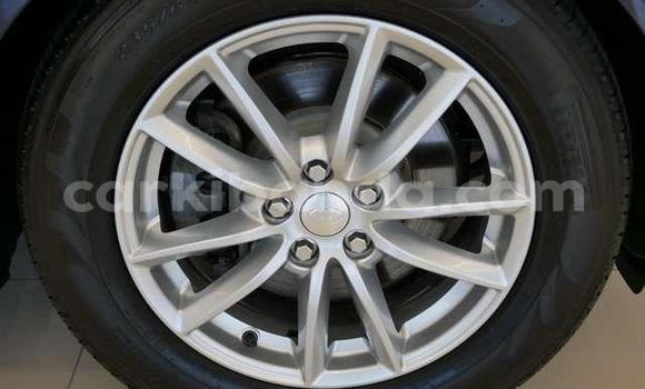 Gura Yakoze Range Rover Range Rover Blue Imodoka i Kampala mu Uganda Gura Yakoze Range Rover Range Rover Blue Imodoka i Kampala mu Uganda