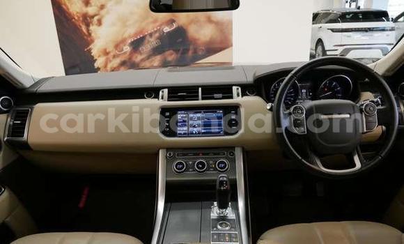 Gura Yakoze Range Rover Range Rover Blue Imodoka i Kampala mu Uganda Gura Yakoze Range Rover Range Rover Blue Imodoka i Kampala mu Uganda