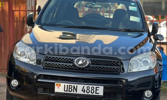 Nunua Imported Toyota RAV4 Nyeusi Gari ndani ya Kampala nchini Uganda Nunua Imported Toyota RAV4 Nyeusi Gari ndani ya Kampala nchini Uganda