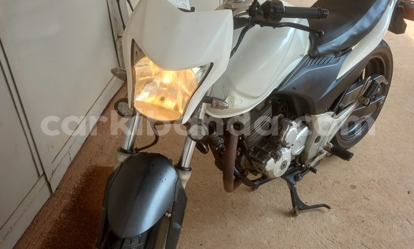 Buy Used Honda CBR White Bike in Kampala in Uganda Buy Used Honda CBR White Bike in Kampala in Uganda